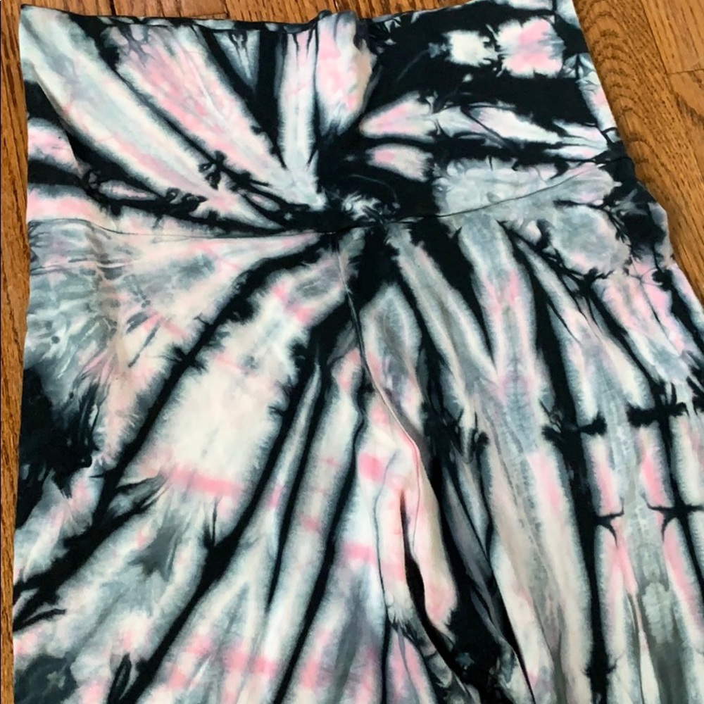 Funky Leggings - Picture 2 of 5